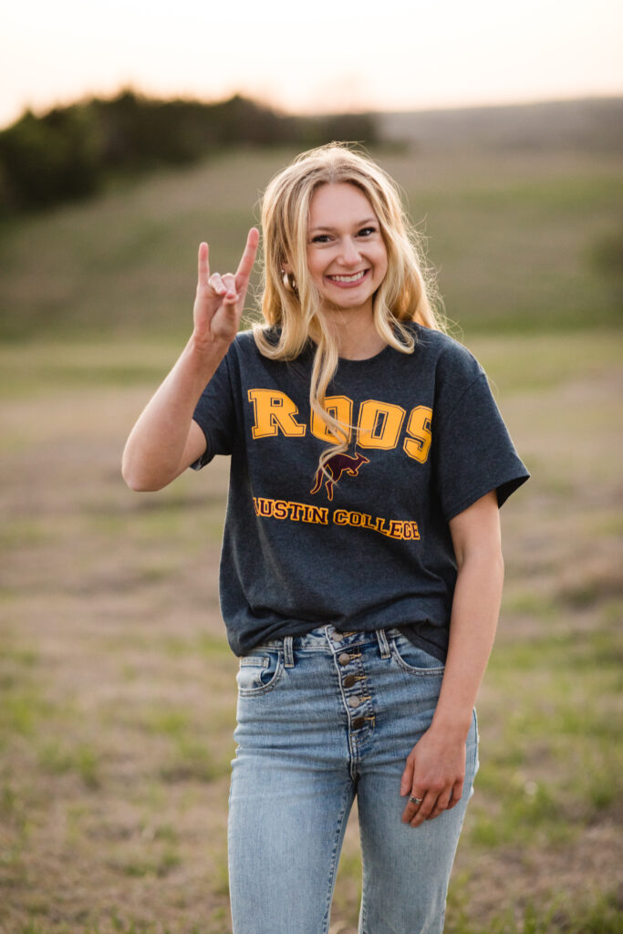 Outdoor senior photos in North Texas