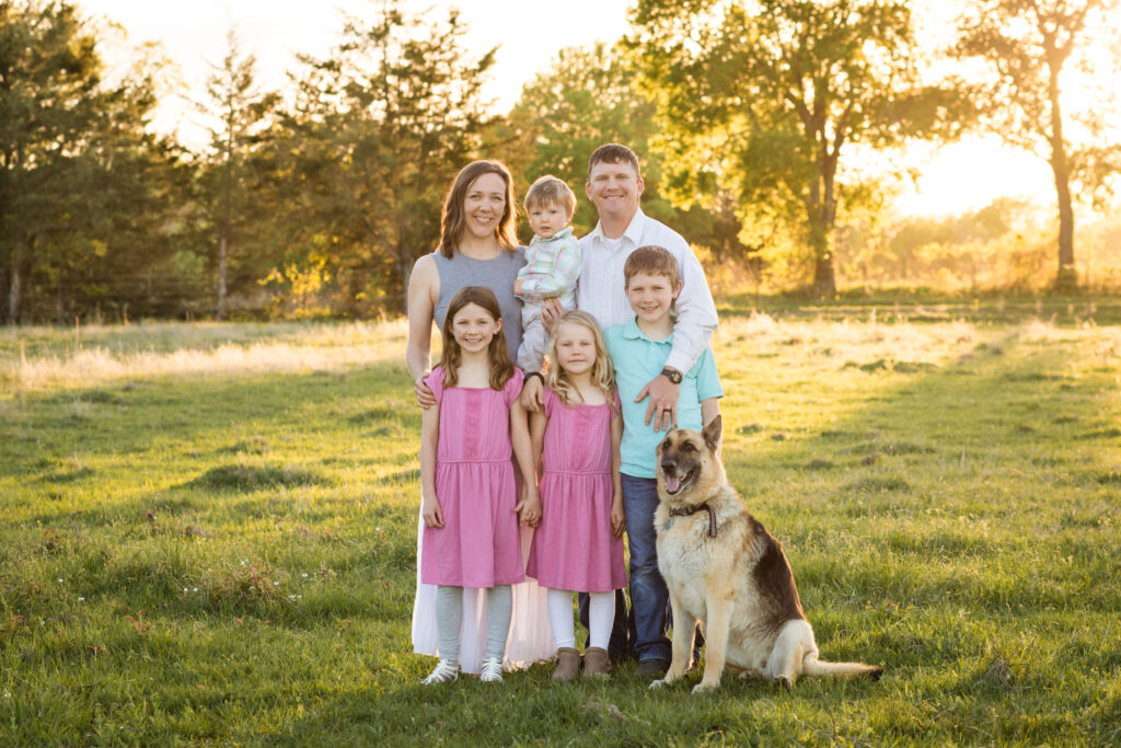 Outdoor family portrait in North Texas