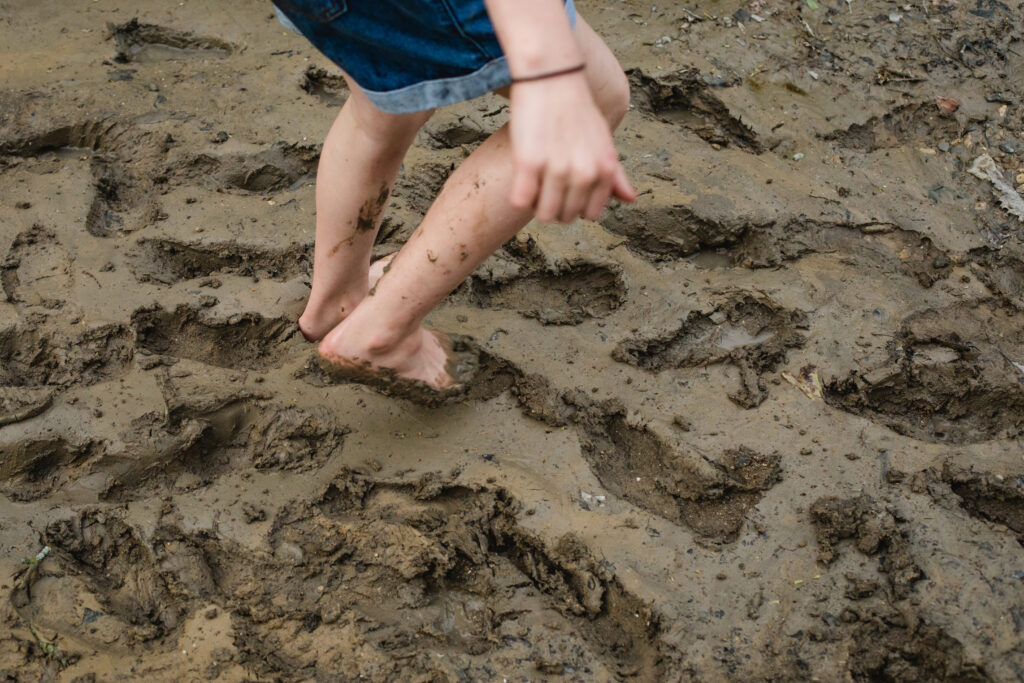 Outdoor Family Photography in the Creek