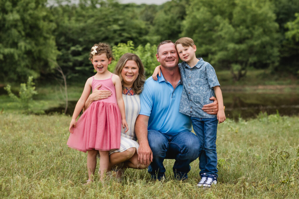 Outdoor North Texas family photos in a pasture