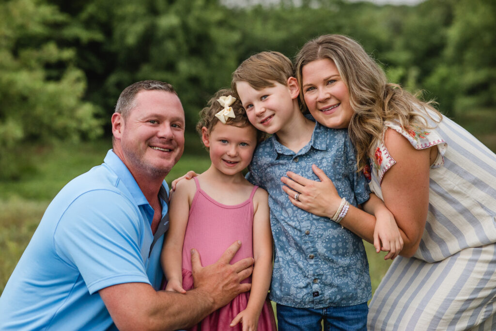 Outdoor North Texas family photos in a pasture