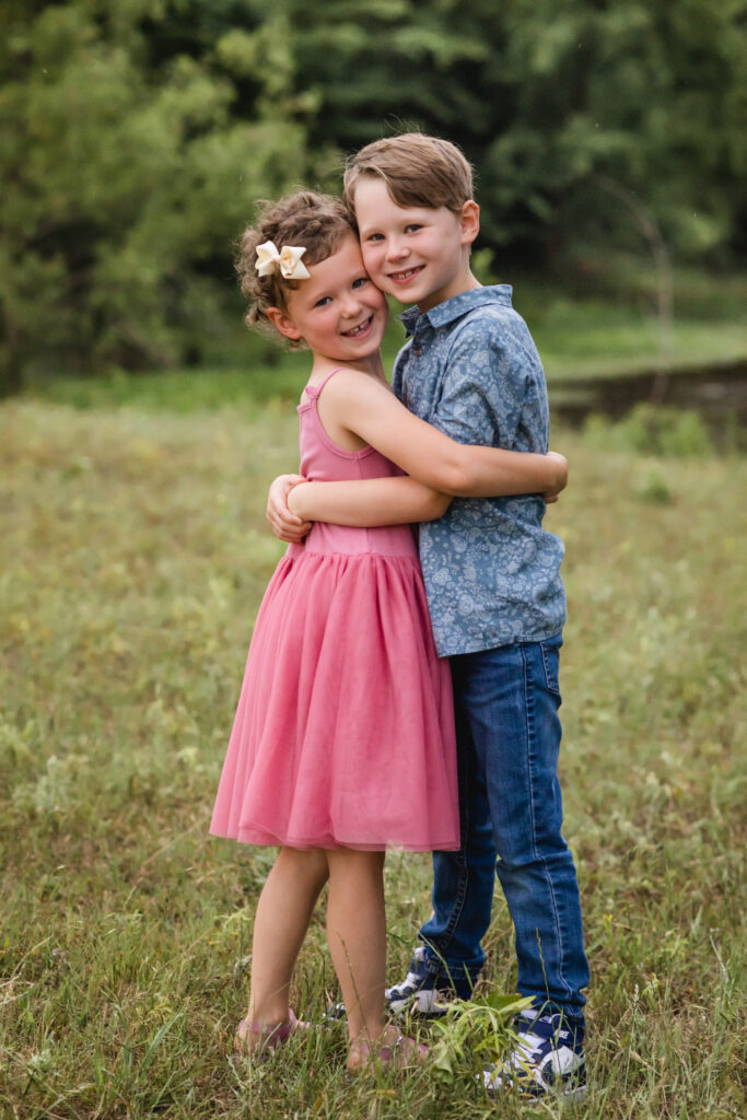 Outdoor North Texas family photos in a pasture