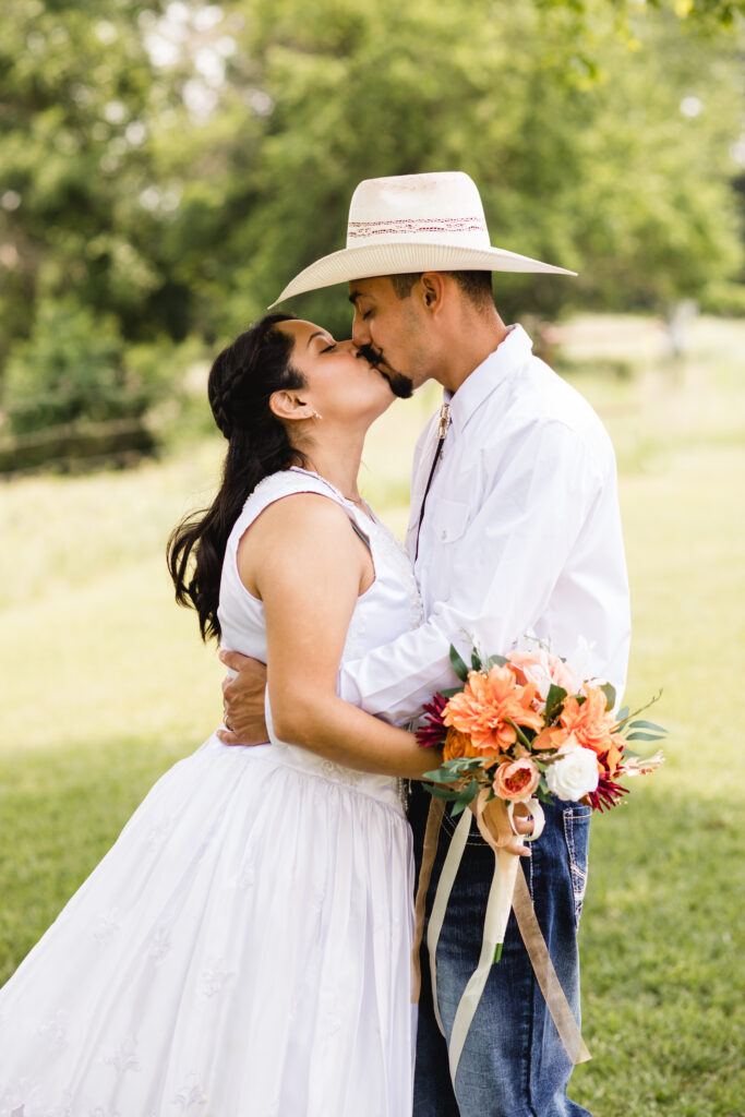 North Texas Outdoor Wedding - Bride and Groom Portraits